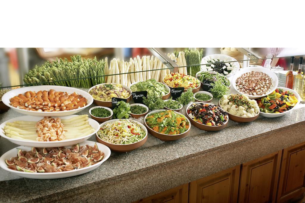 Landzeit Restaurant Voralpenkreuz Hotel Sattledt Ngoại thất bức ảnh