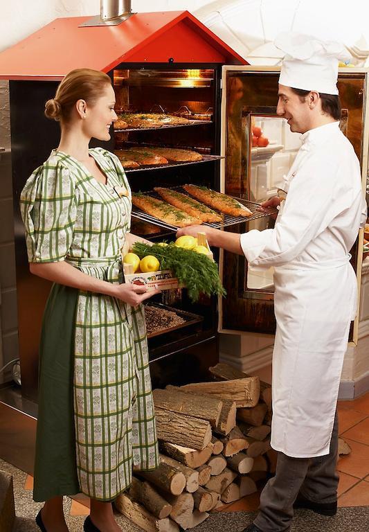 Landzeit Restaurant Voralpenkreuz Hotel Sattledt Ngoại thất bức ảnh